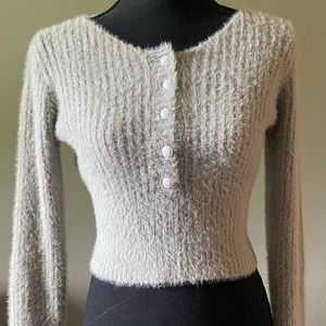 Gray sweater, never worn. Size medium